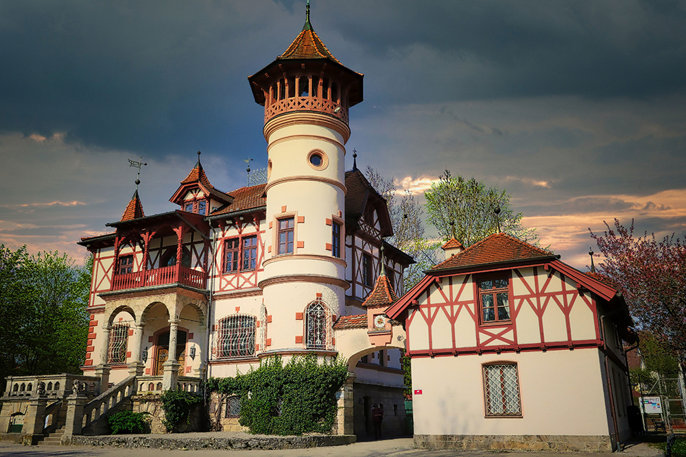 Kurpark Castle