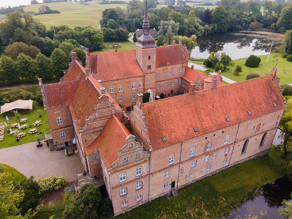 Holckenhavn Castle